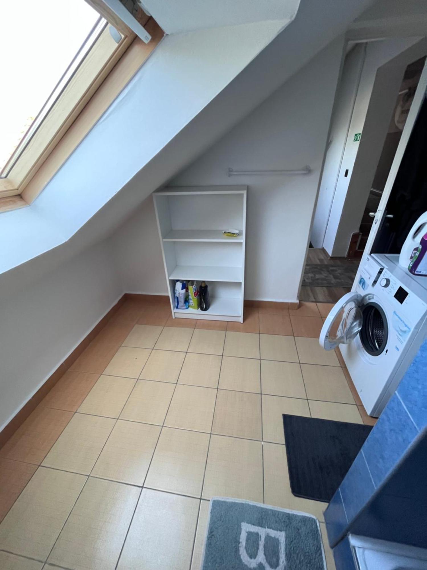 Május 1 Vendégház Se Exterior foto